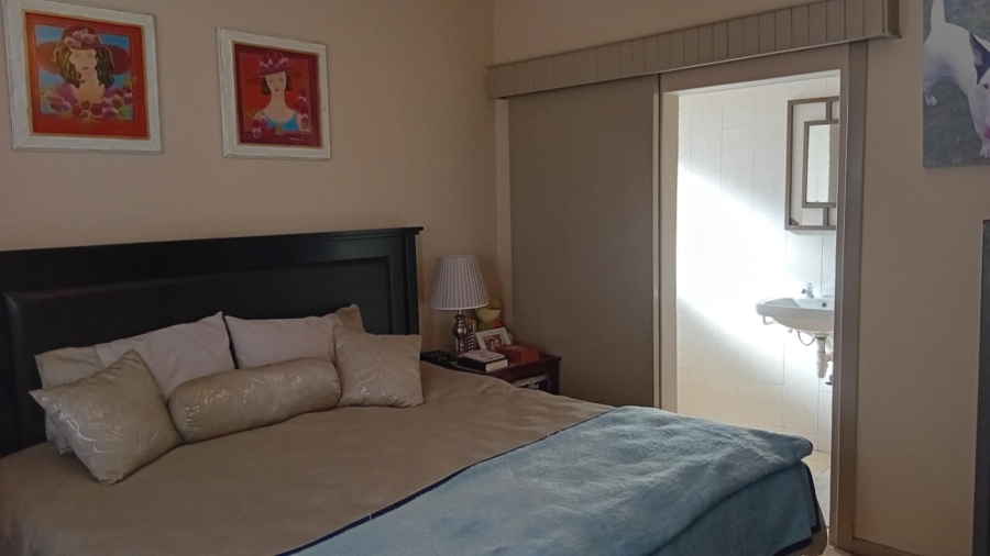 4 Bedroom Property for Sale in Parkersdorp Western Cape